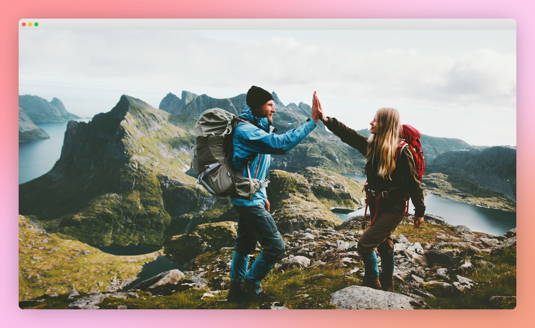 Voucher Wonderland Mockup